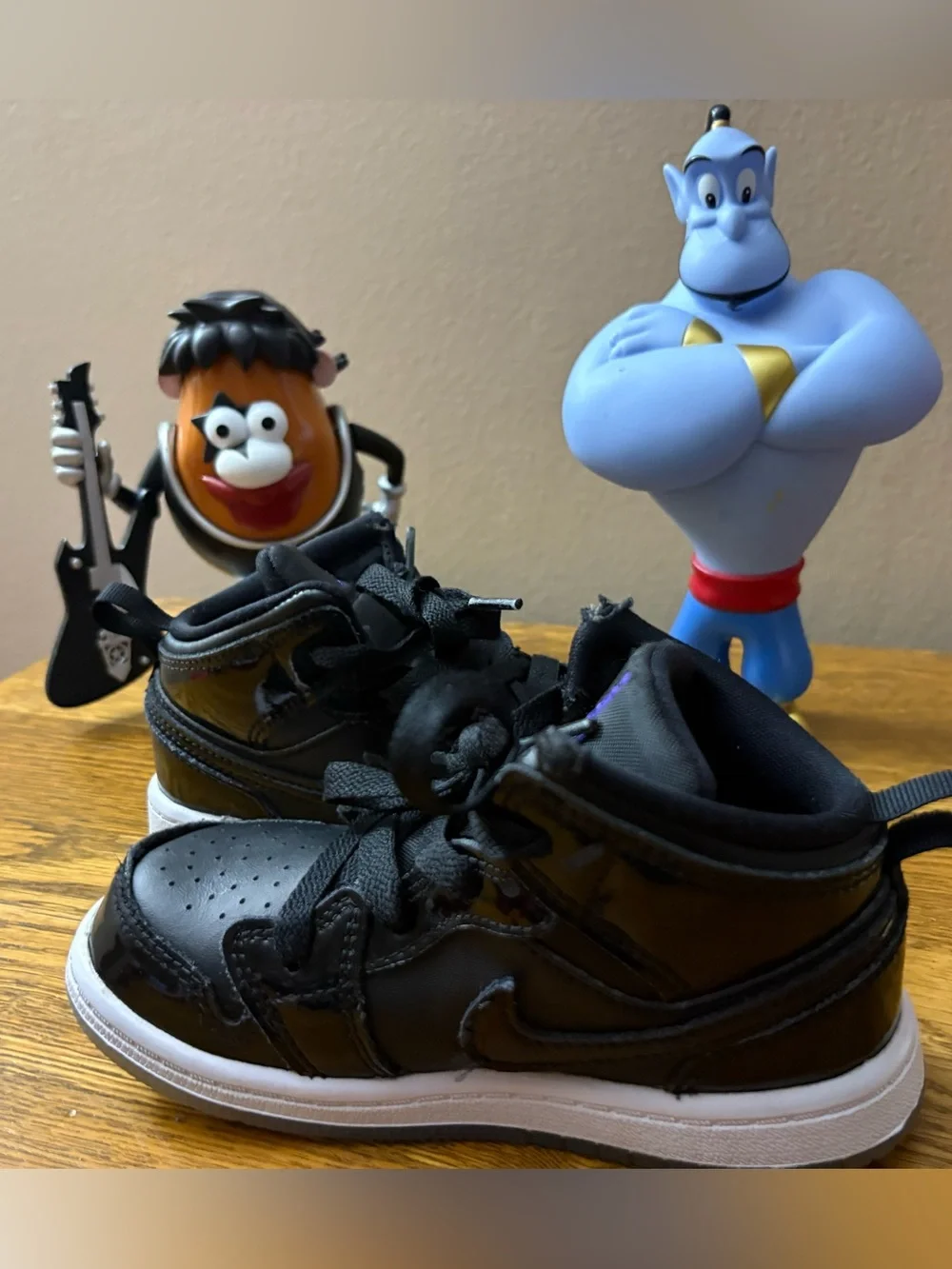 Little kid/toddlers black and blue Air Jordan Jordans. Size 8.5.
